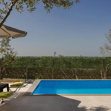 Villa Olive Grove