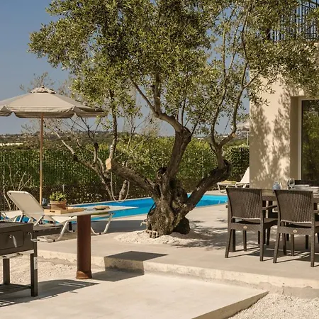 Villa Olive Grove