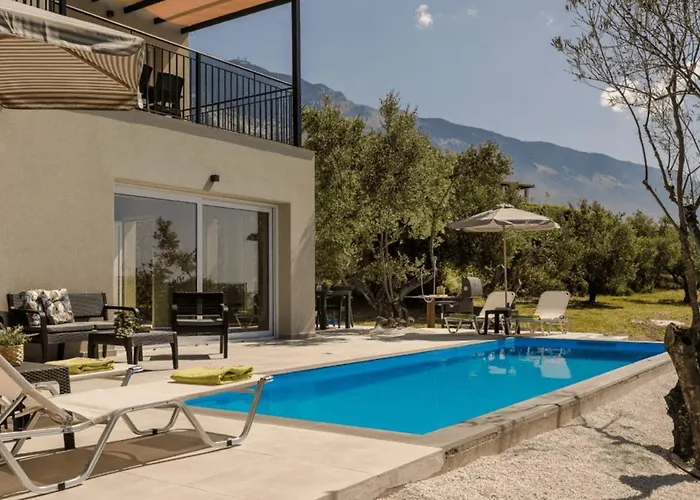Olive Grove Villa Trapezaki (Kefalonia)